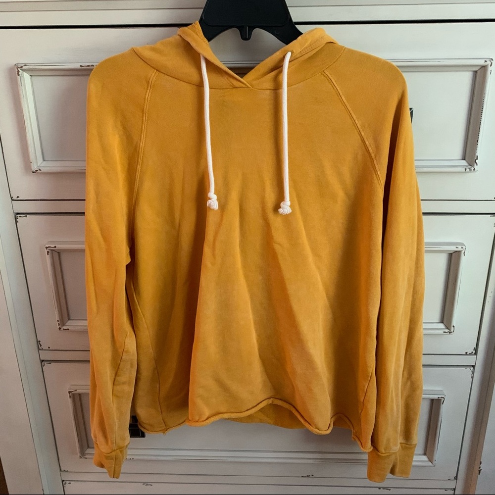 universal thread from target cropped hoodie